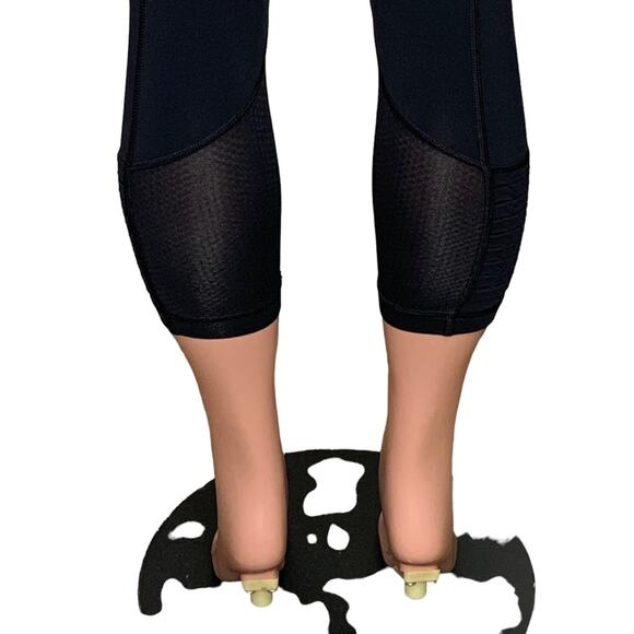 Lululemon Ankle Leggings Size 4 Front Zipper Pocket - Picture 7 of 15